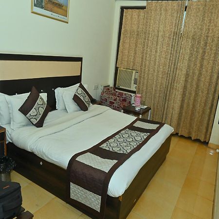 Goyal Plaza Hotel 5 Mint. Waling Distance From Pushkar Lake Exteriör bild