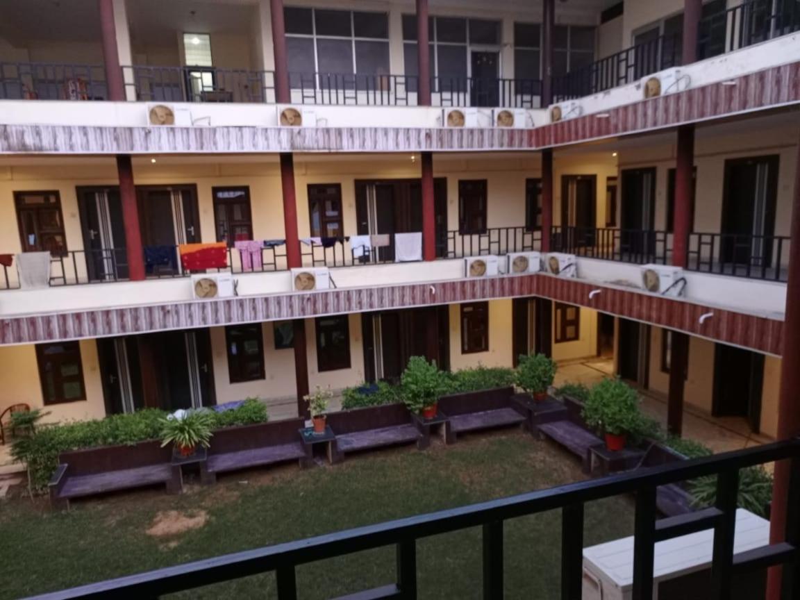 Goyal Plaza Hotel 5 Mint. Waling Distance From Pushkar Lake Exteriör bild